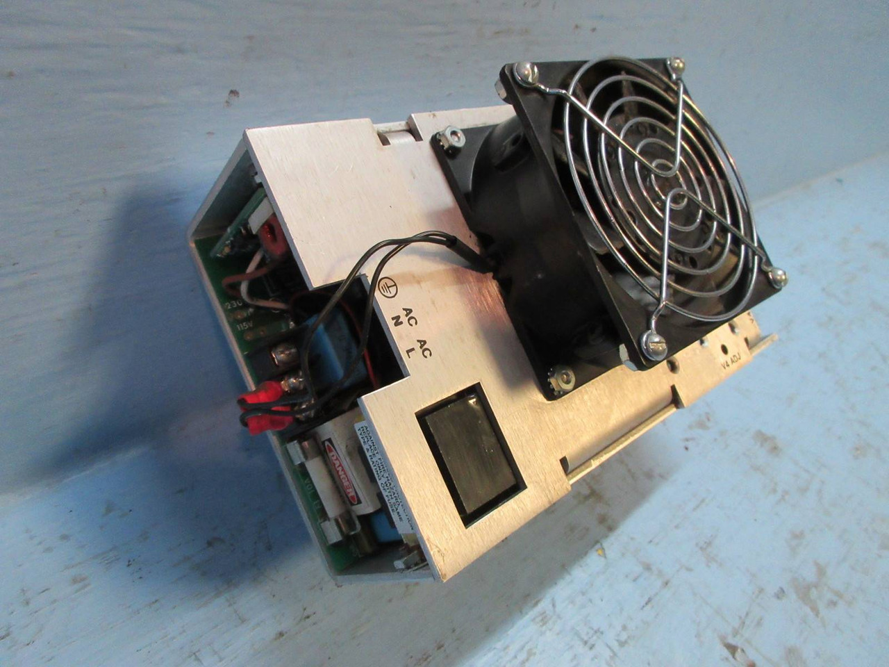 Switching Power OFSX-300S-U Regulated DC Power Supply 201-4000-00 115-240V 7A (TK2216-2)