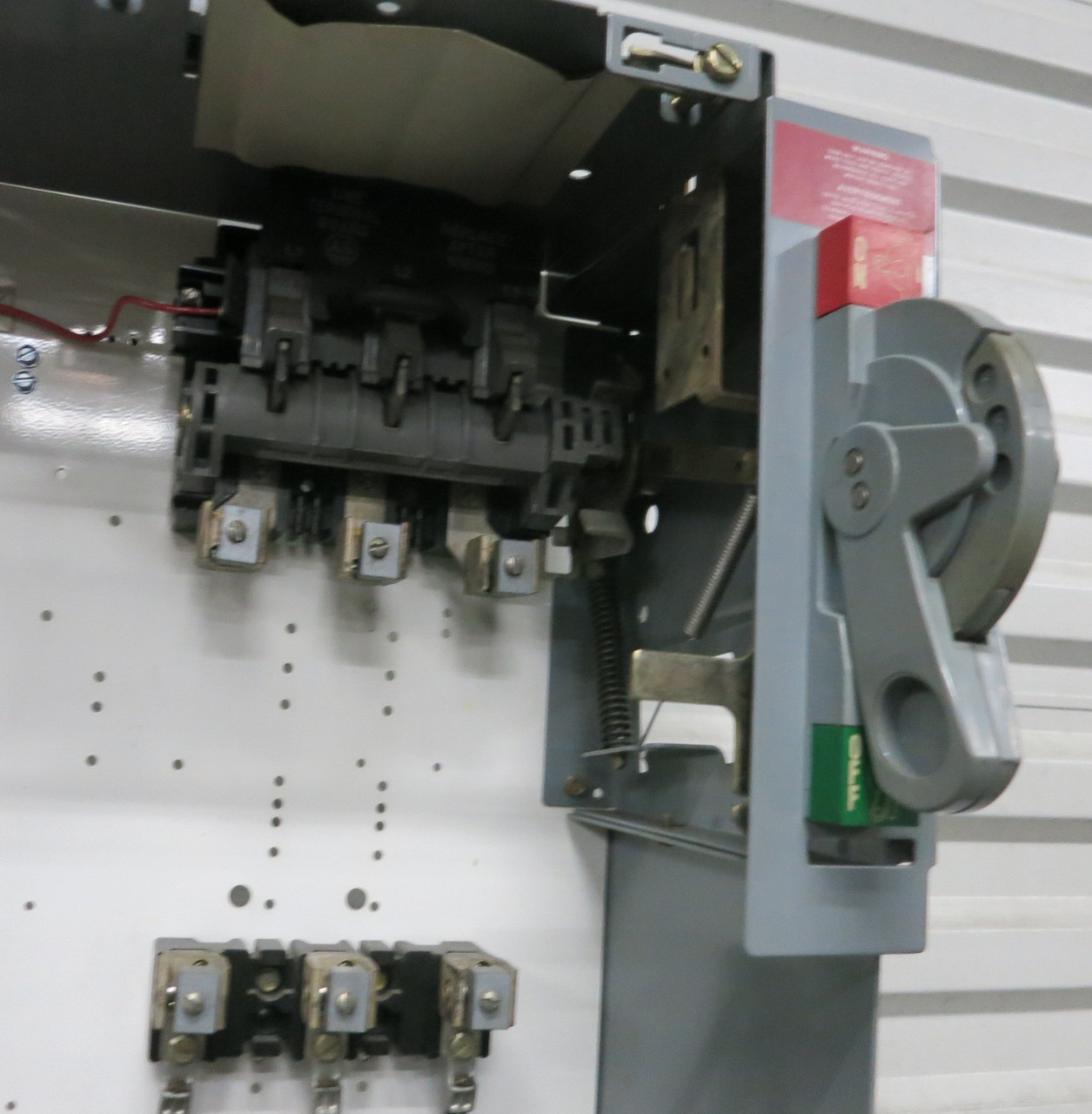 Acopian R24W9 Regulated Power Supply (TK2225-1)