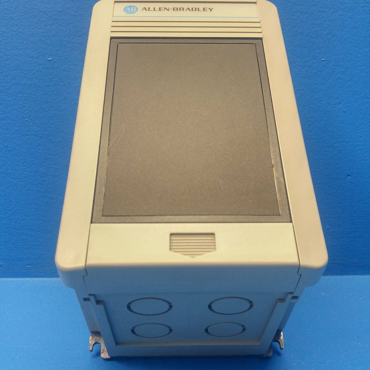 Allen Bradley 1305-AA02A SERIES A 0.5 HP AC Adjustable Frequency Drive 2.3A (MM0264-1)