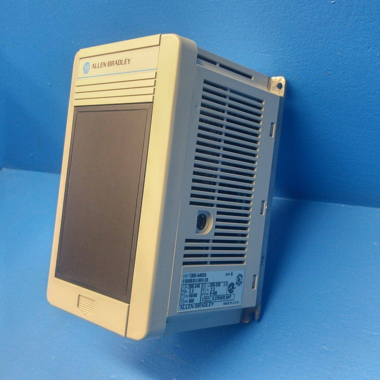 Allen Bradley 1305-AA02A SERIES A 0.5 HP AC Adjustable Frequency Drive 2.3A (MM0264-1)