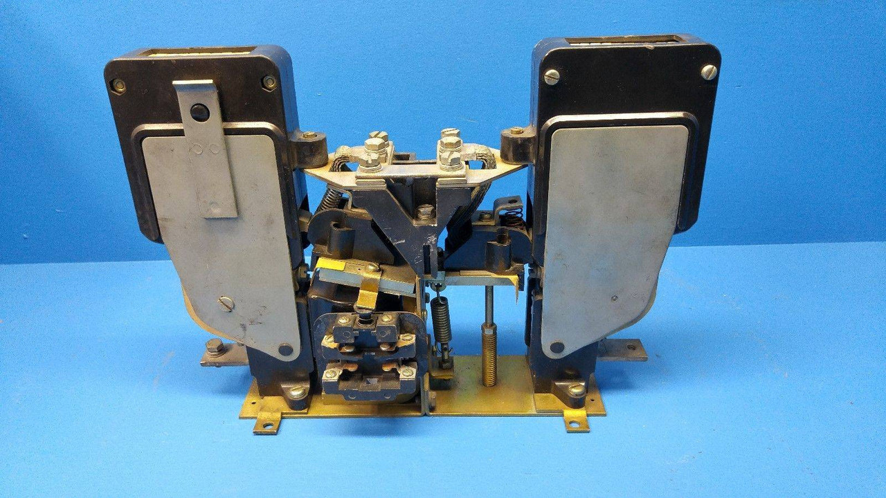 Image of GE DS303A-4D01HHA003XM DC Contactor 150 Amp 600V 150A General Electric