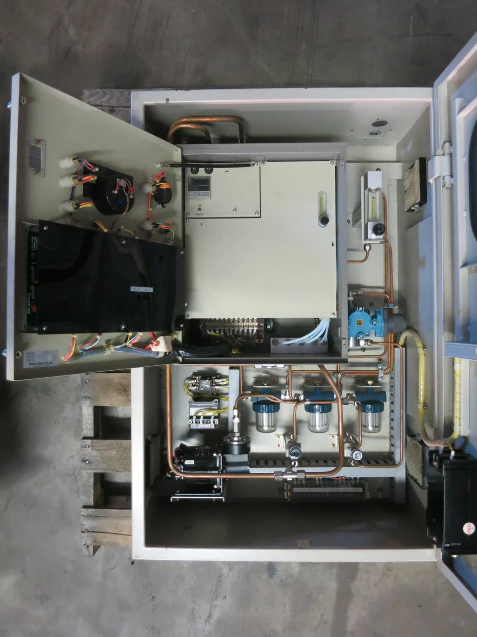 Riken Keiki Model IF-770 Gas Density Panel Indicator Cabinet w Breaker IF770 LEL (PM2066-1)