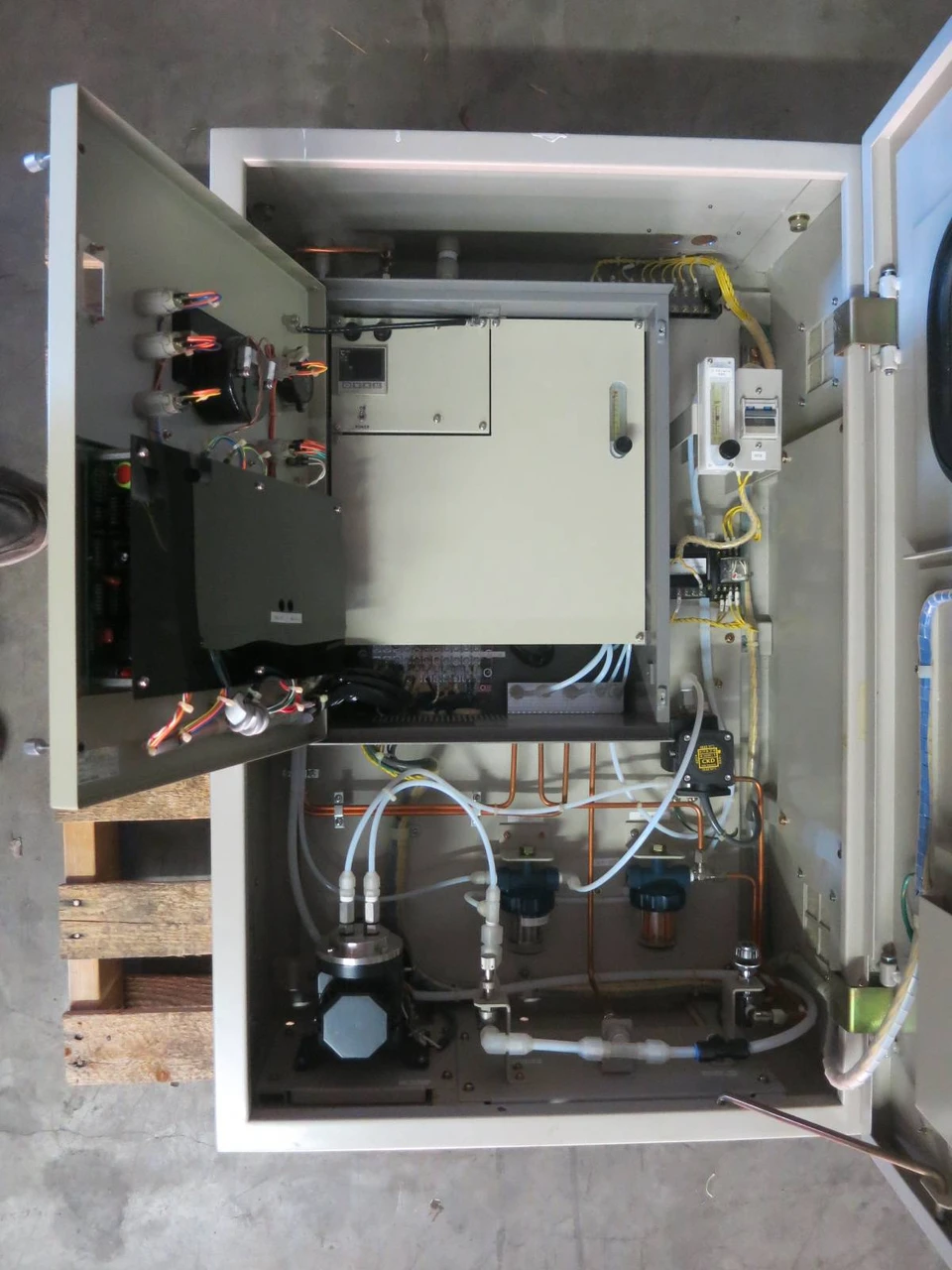 Riken Keiki Model IF-770 Gas Density Panel Indicator Cabinet w/o Breaker IF770 (PM2067-2)