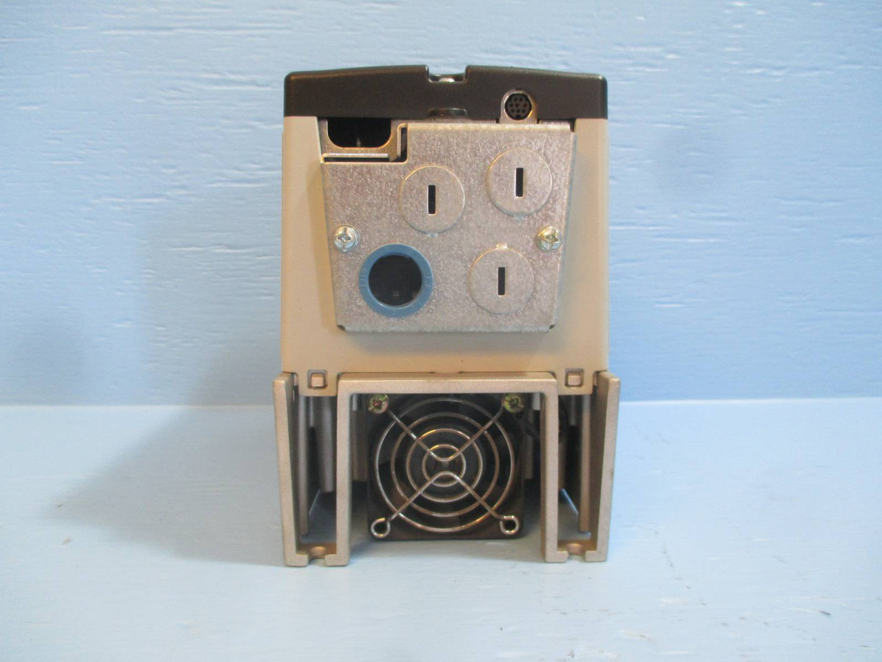 Allen Bradley 20AB2P2A0AYNNNC0 0.5HP PowerFlex 70 AC VS Drive 0.5 HP 240V VFD (MM0208-1)