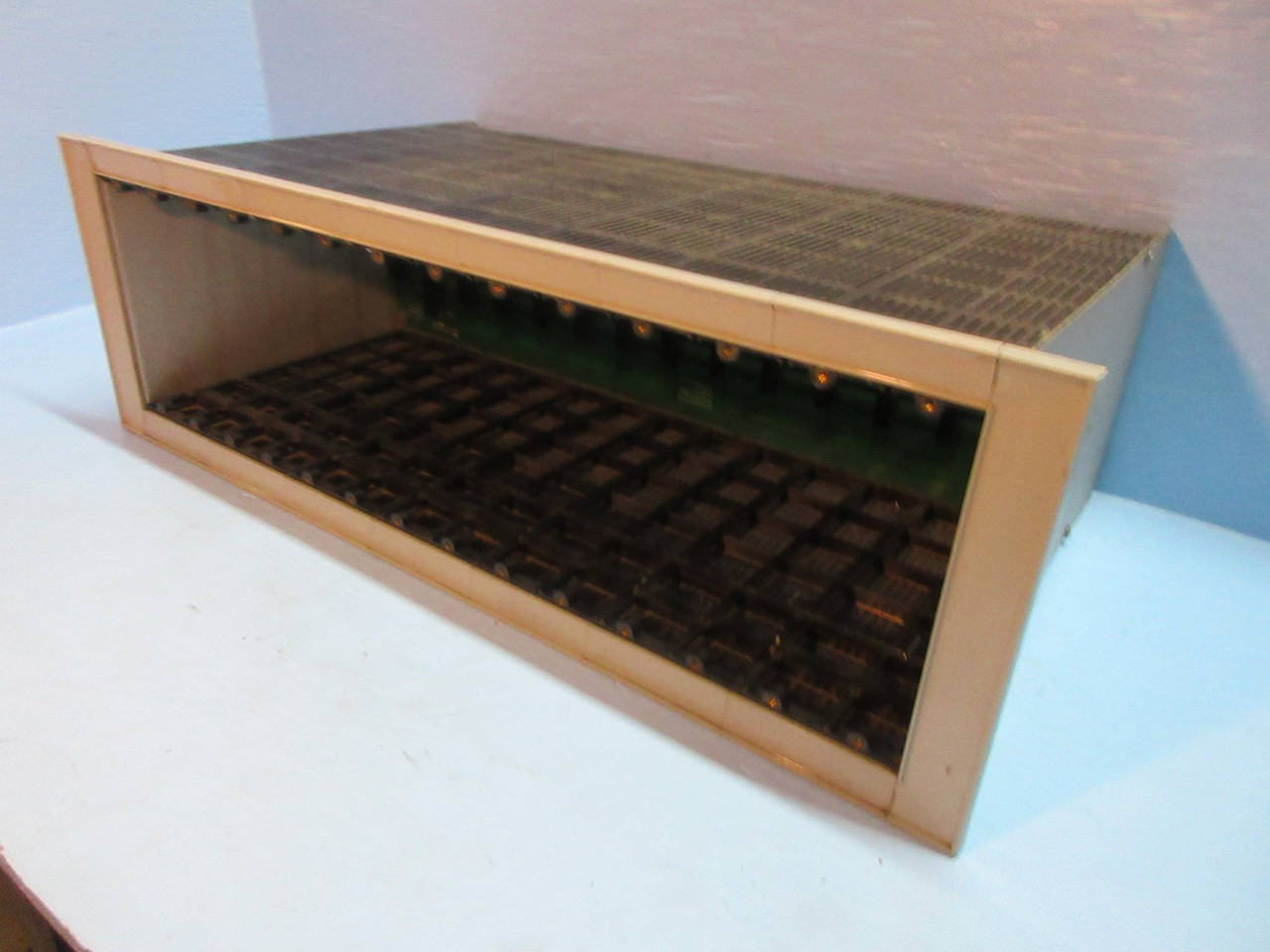 Bently Nevada 3300 System 14 Slot Rack/Chassis PWB79624-01 F PWA79622-01 B Rack (TK2394-1)