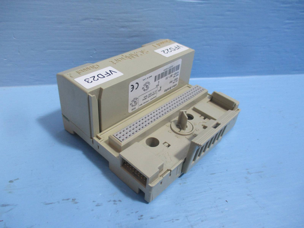 Allen Bradley 1203-FB1 Ser B Rev C Scanport Terminal Base PLC (DW0029-5)