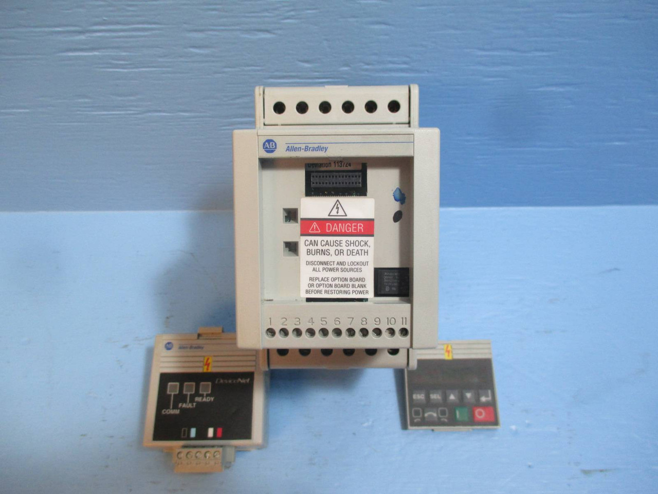 Allen Bradley 160-BA02NPS1 Series C Speed Controller Drive Preset Speed .75 HP (DW0057-4)