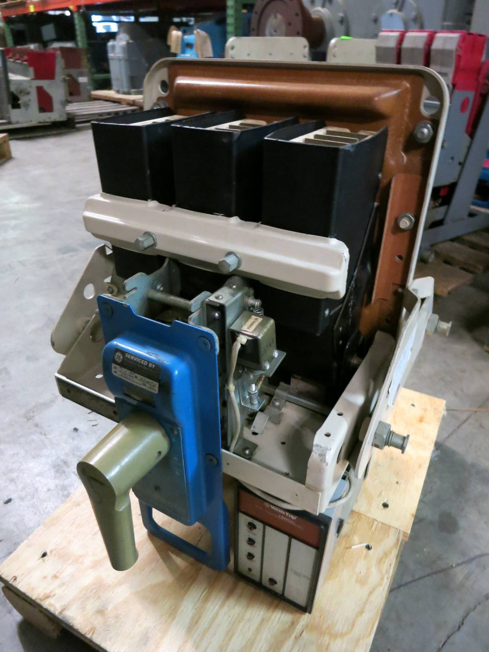 General Electric AK-2A-25-1 600A w LI MicroVersa Trip TA9VT20 Air Breaker 2 A GE (PM2152-3)