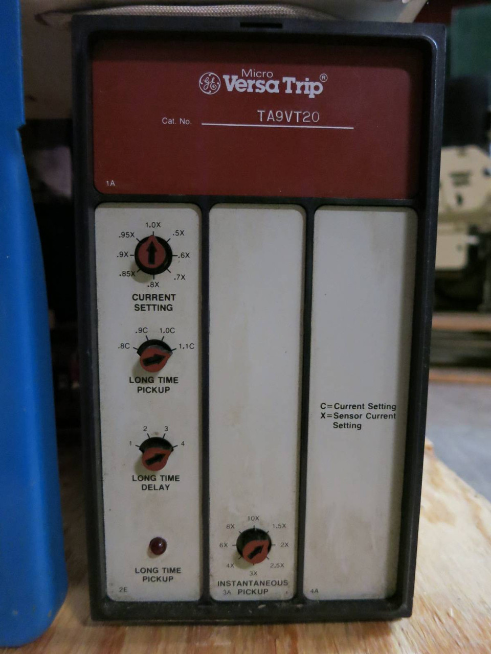 General Electric AK-2A-25-1 600A w LI MicroVersa Trip TA9VT20 Air Breaker 2 A GE (PM2152-3)