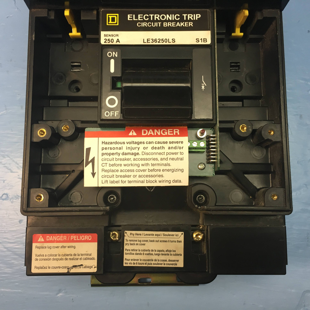 Square D I-Line LE36200LS 250A Circuit Breaker w/ 200 Amp Plug LE36200 S1B LSI (EM1718-2)