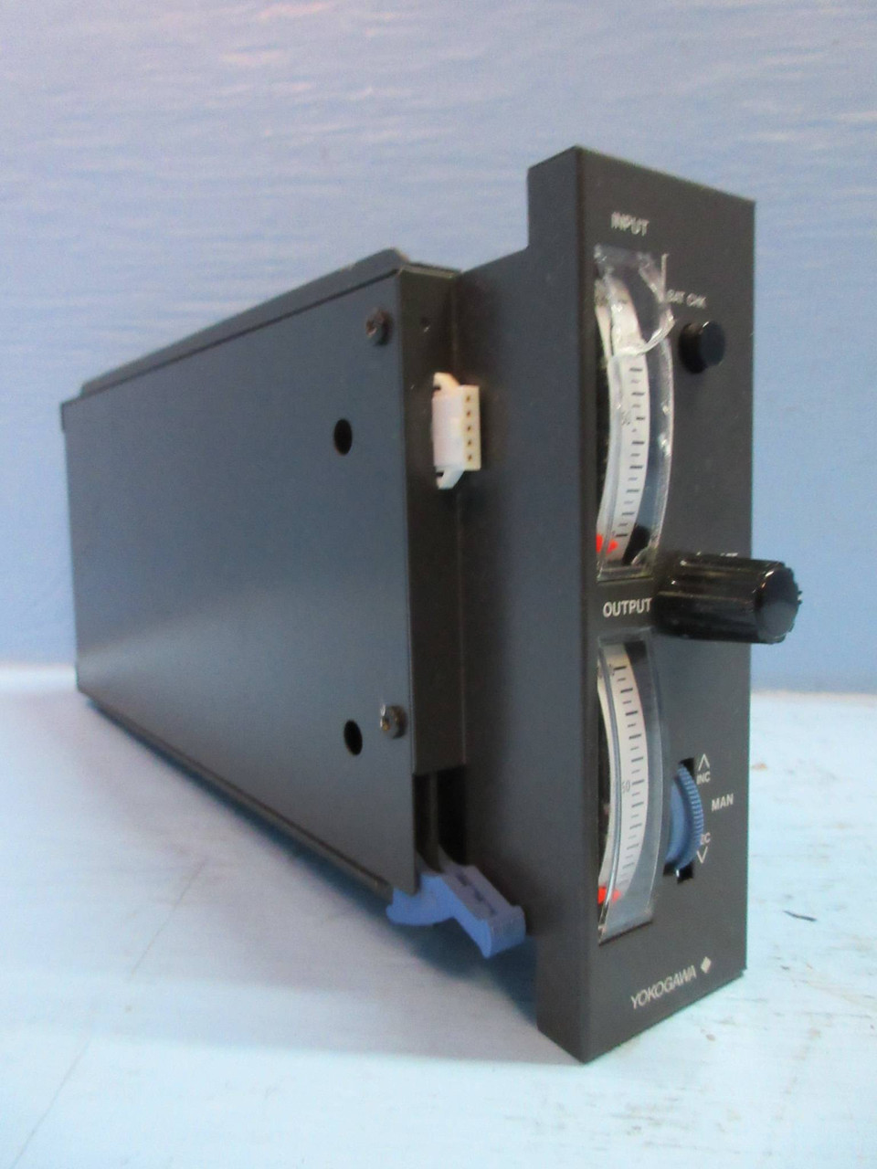 Image of Yokogawa YS110-001 Standby Manual Station Style S1 20-130 VDC 80-138 VAC