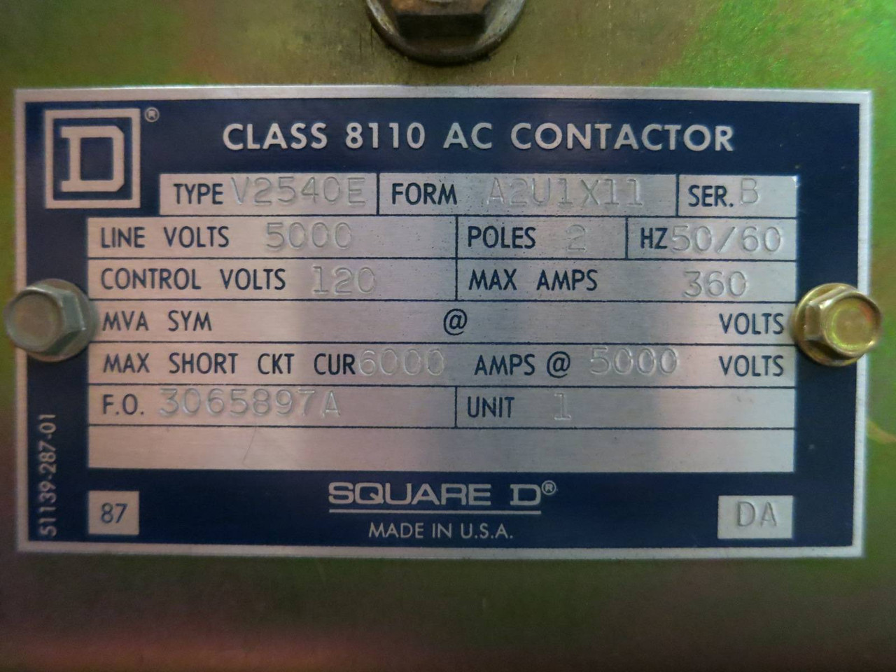 Square D Type V2540E Form A2U1X11 Sr B 5000V 360A Class 8110 AC Vacuum Contactor (PM2179-1)