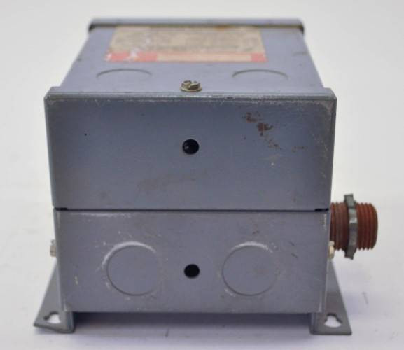 Square D 250SV46F 0.250kVA 250VA 120x240 to 16x32 Transformer (YY3078-1)