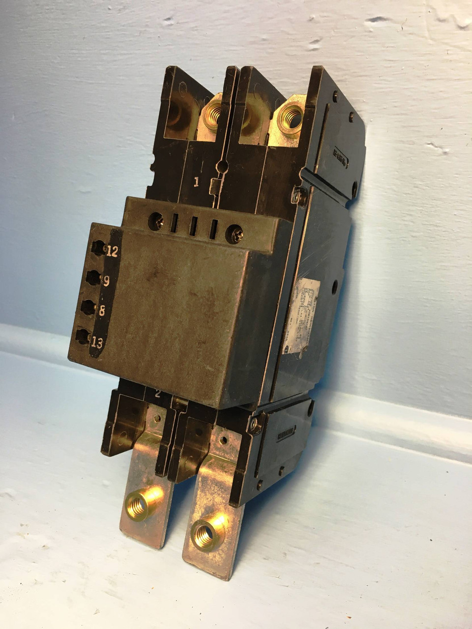 Heinemann Eaton GJ1P-Z8-4 400A Circuit Breaker GJ1P-H99-M-A-DU 2 Pole 400 Amp (EM1850-18)