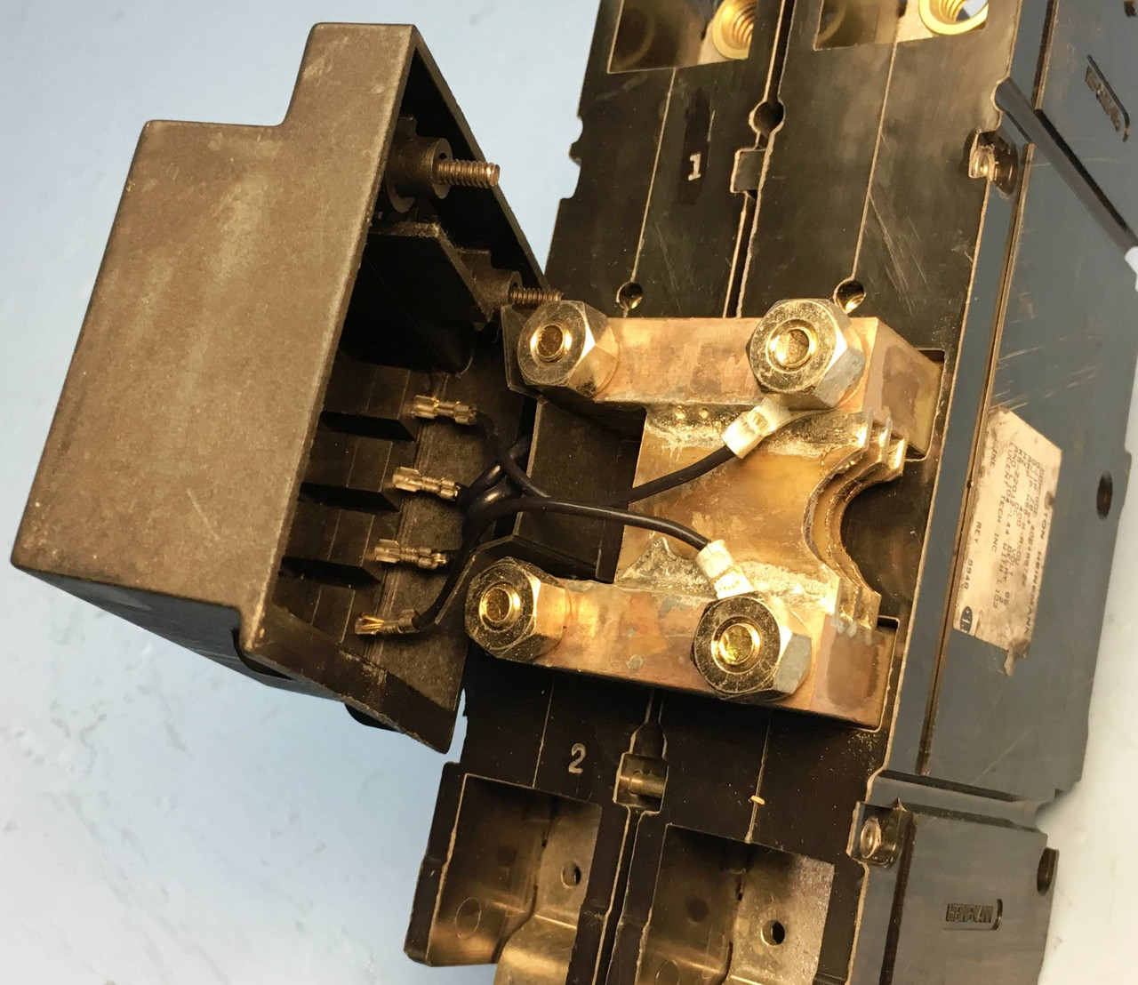 Heinemann Eaton GJ1P-Z8-4 400A Circuit Breaker GJ1P-H99-M-A-DU 2 Pole 400 Amp (EM1850-18)