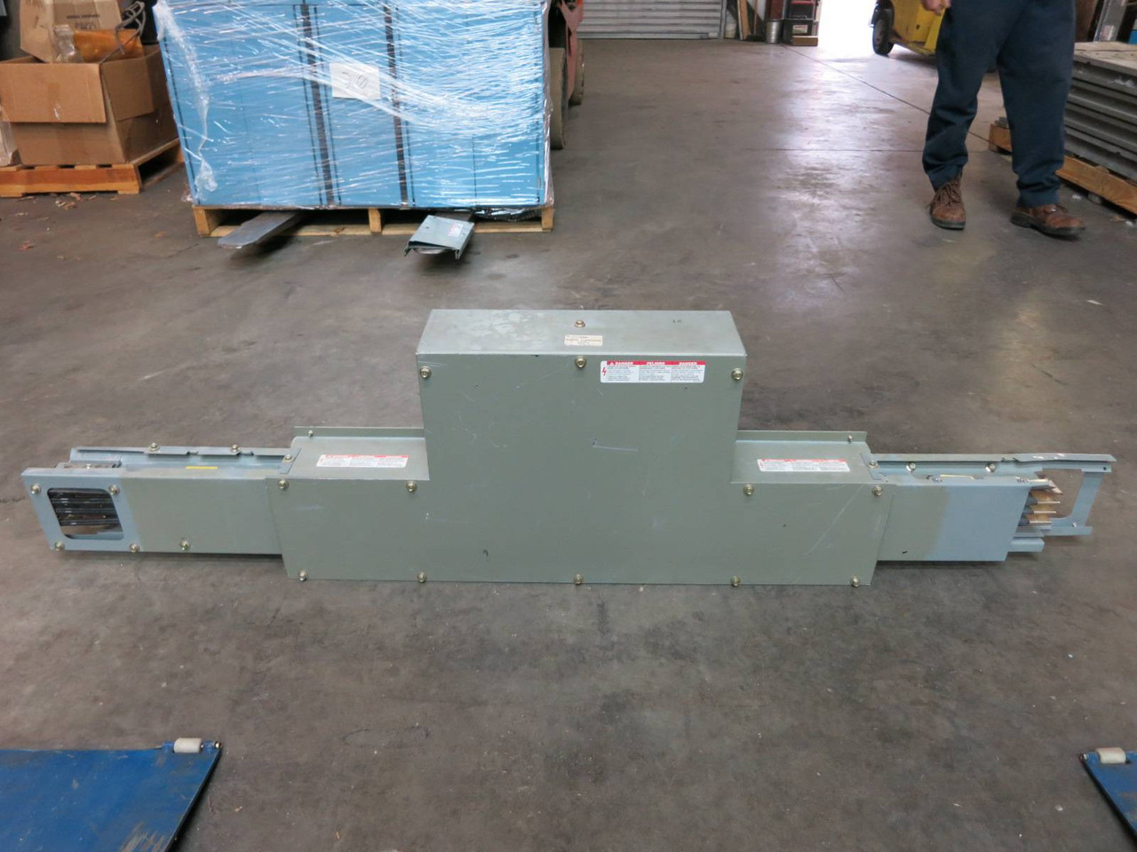 Square D I-Line 600A 600V CPH306GGEJ Copper Plug-In Busway 3P 3W 5' Sr1 Bus Duct (PM2238-2)