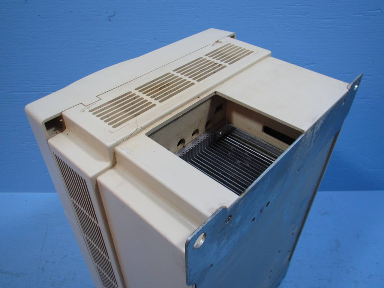 Toshiba VFS7-4150UPL (1) Transistor Inverter Drive 20 HP 15 kW 20HP 25A 380/460V (NP1511-9)