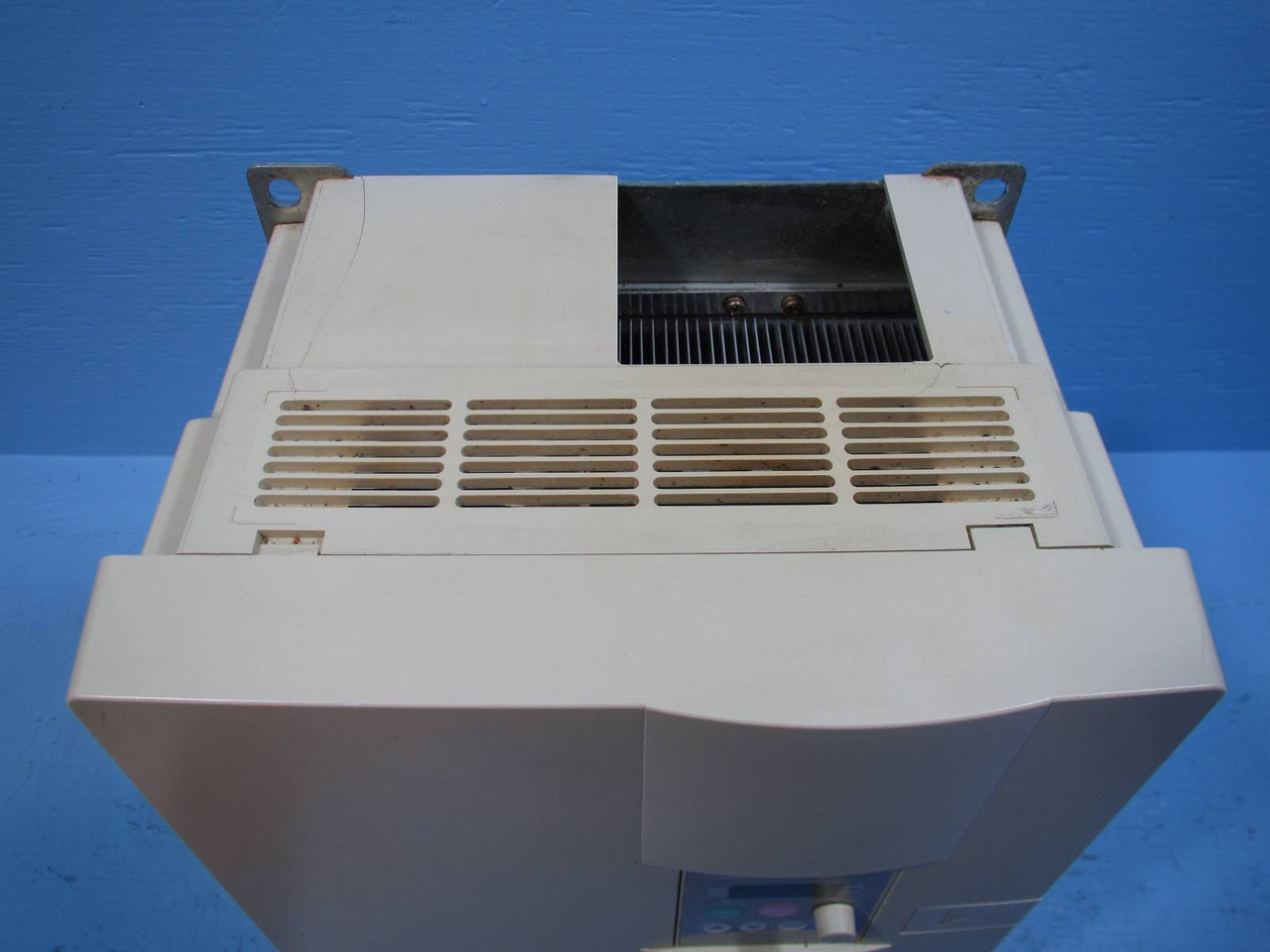 Toshiba VFS7-4150UPL (1) Transistor Inverter Drive 20 HP 15 kW 20HP 25A 380/460V (NP1511-9)