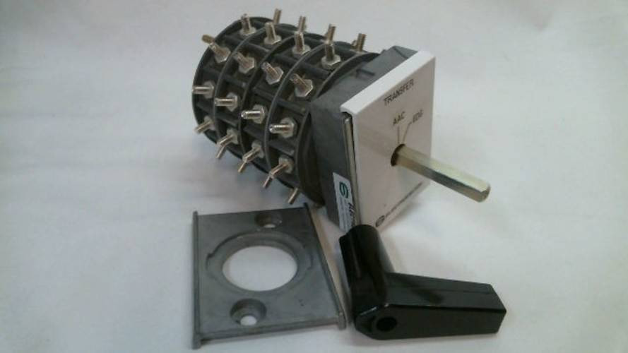 Electroswitch 505A659G01 Hole Dia Pins Maintained Transfer Switch (YY3406-1)