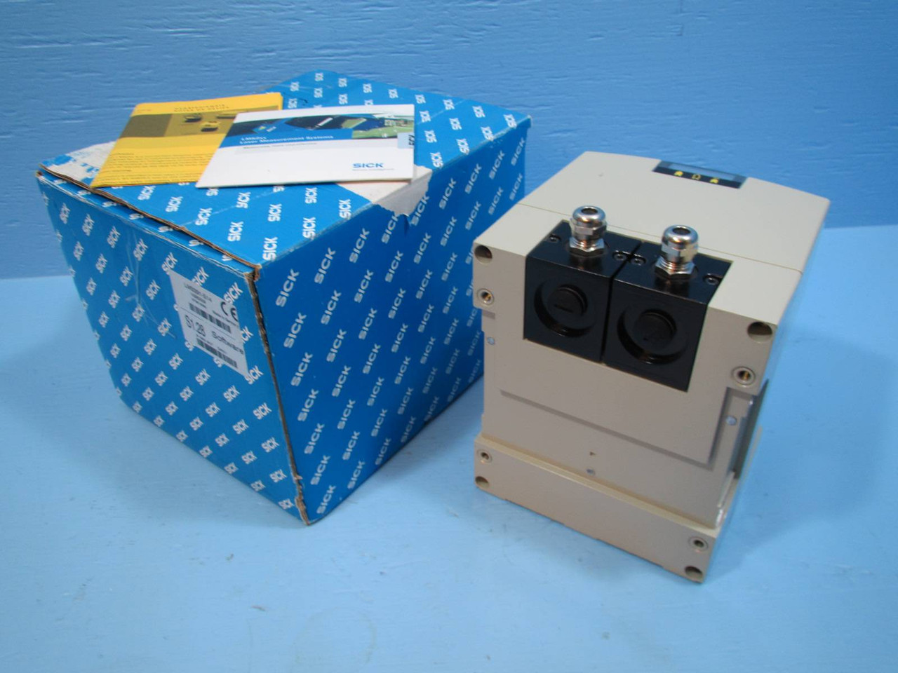 NEW SICK Optic LMS-291-S14 Laser Measurement Sensor 1025329 NIB 90 deg S1.28 (EBI3672-1)