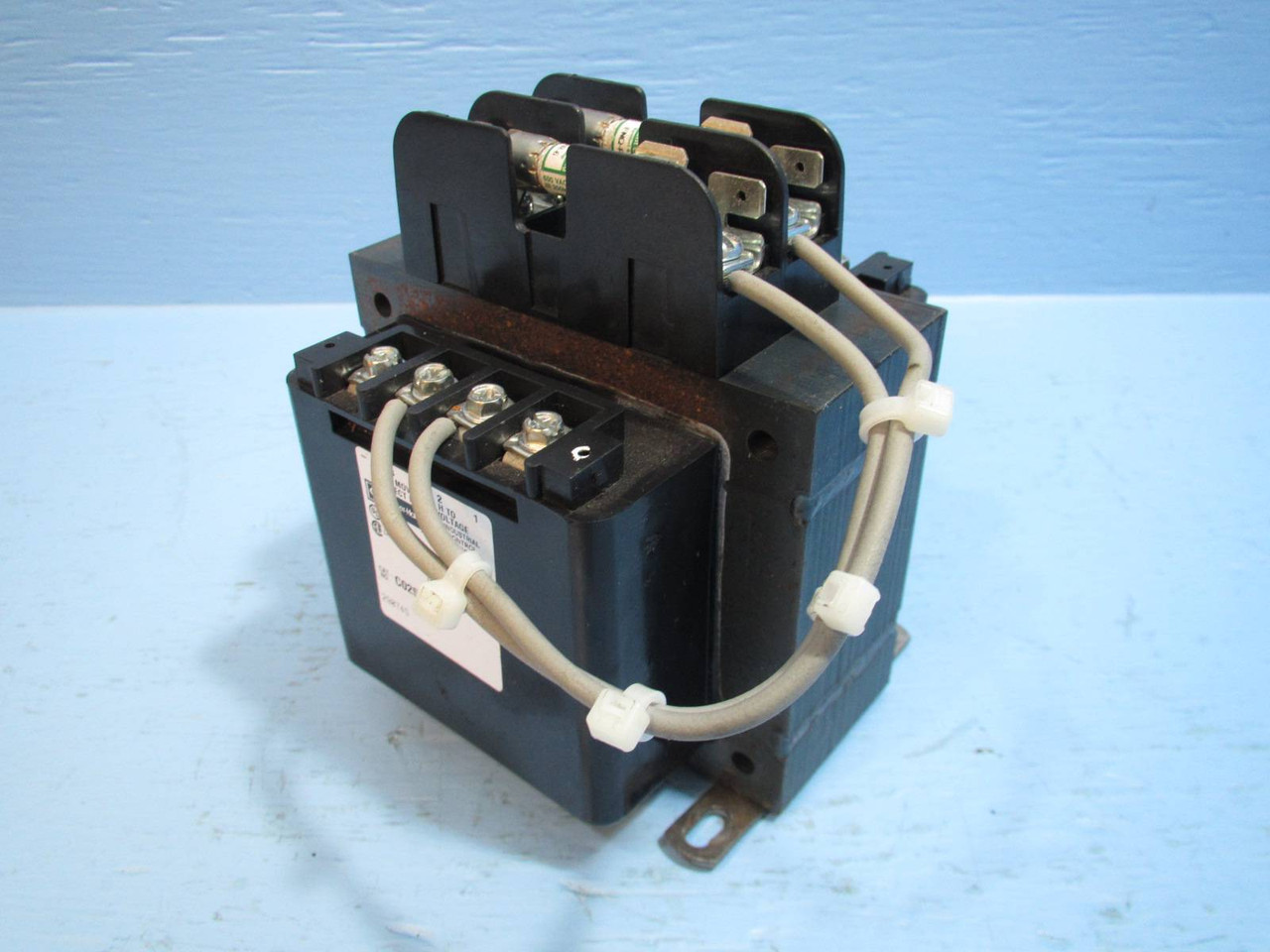 Cutler Hammer C0250E3AFB Industrial Control Transformer 250 VA 50/60Hz CH MTE (NP1530-1)