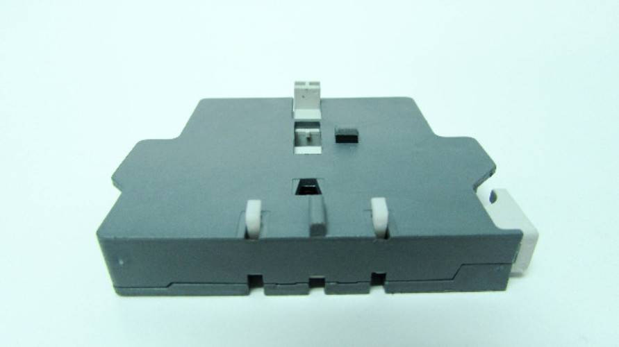 ABB CCL5-01 Contactor Auxiliary Contact Block w/ Varistor (Lot of 15) (YY0002-1)