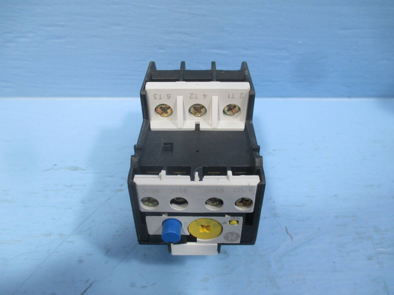 NEW (Lot of 3) GE RTN1V 25-32A 120V Direct Mount Reset Overload Relay NIB (YY1770-109)