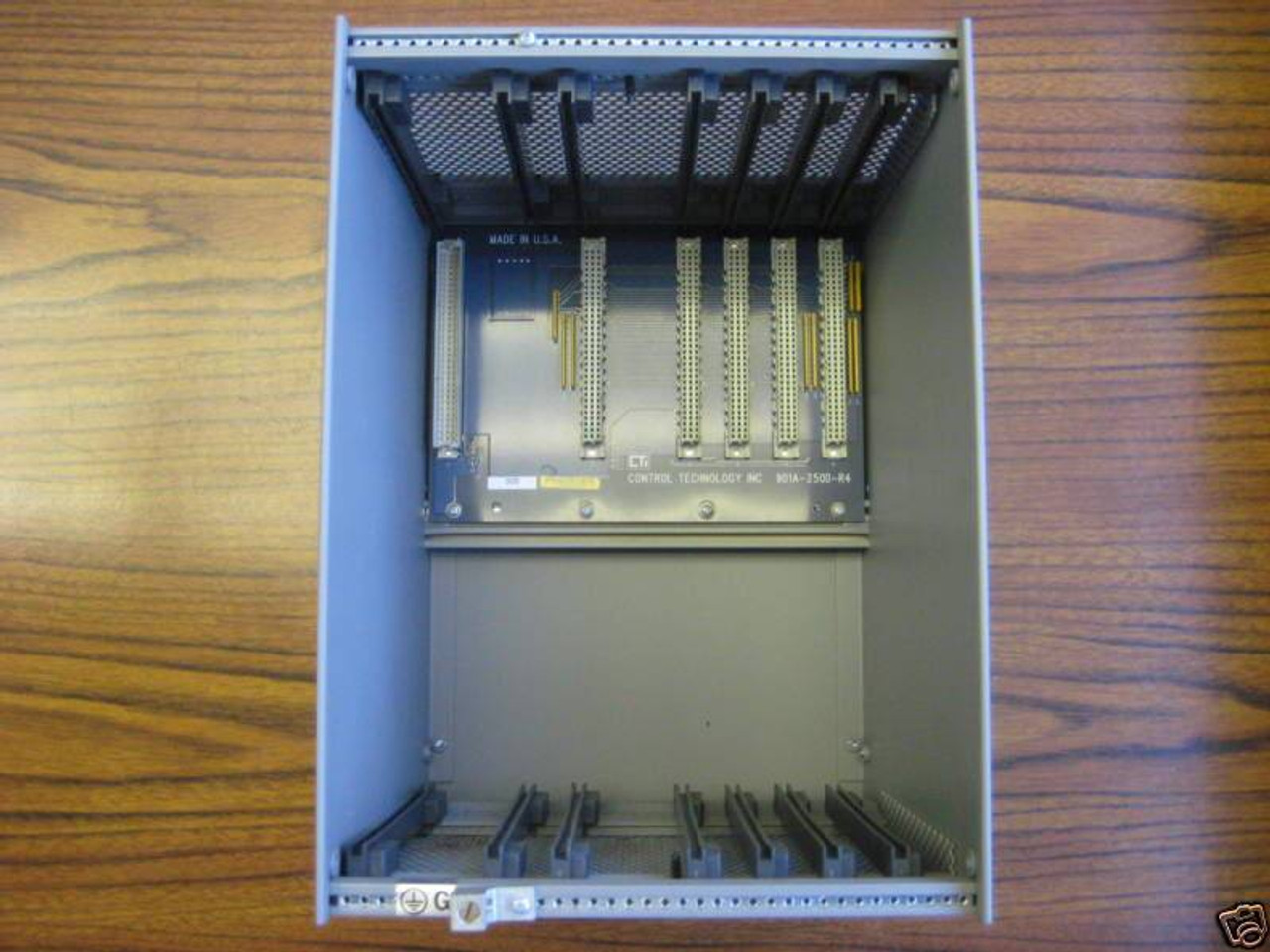 CTI Control Technology 901A-2500-R4 4-Slot Base I/O (EBI0748-1)