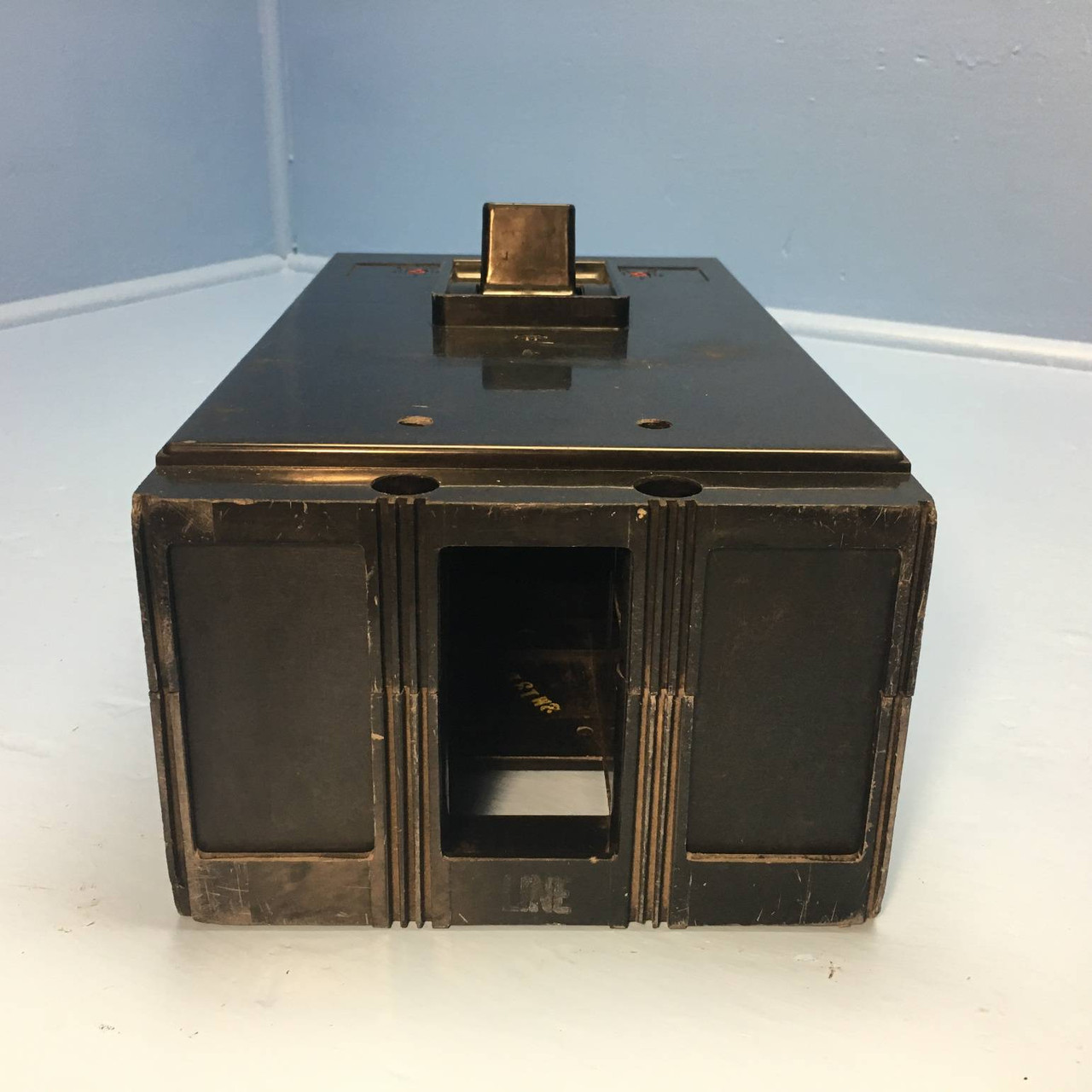 Westinghouse NB21000F 1000A 2 Pole Circuit Breaker w/ 1000 Amp Trip NB21200F 2P (EM1979-1)