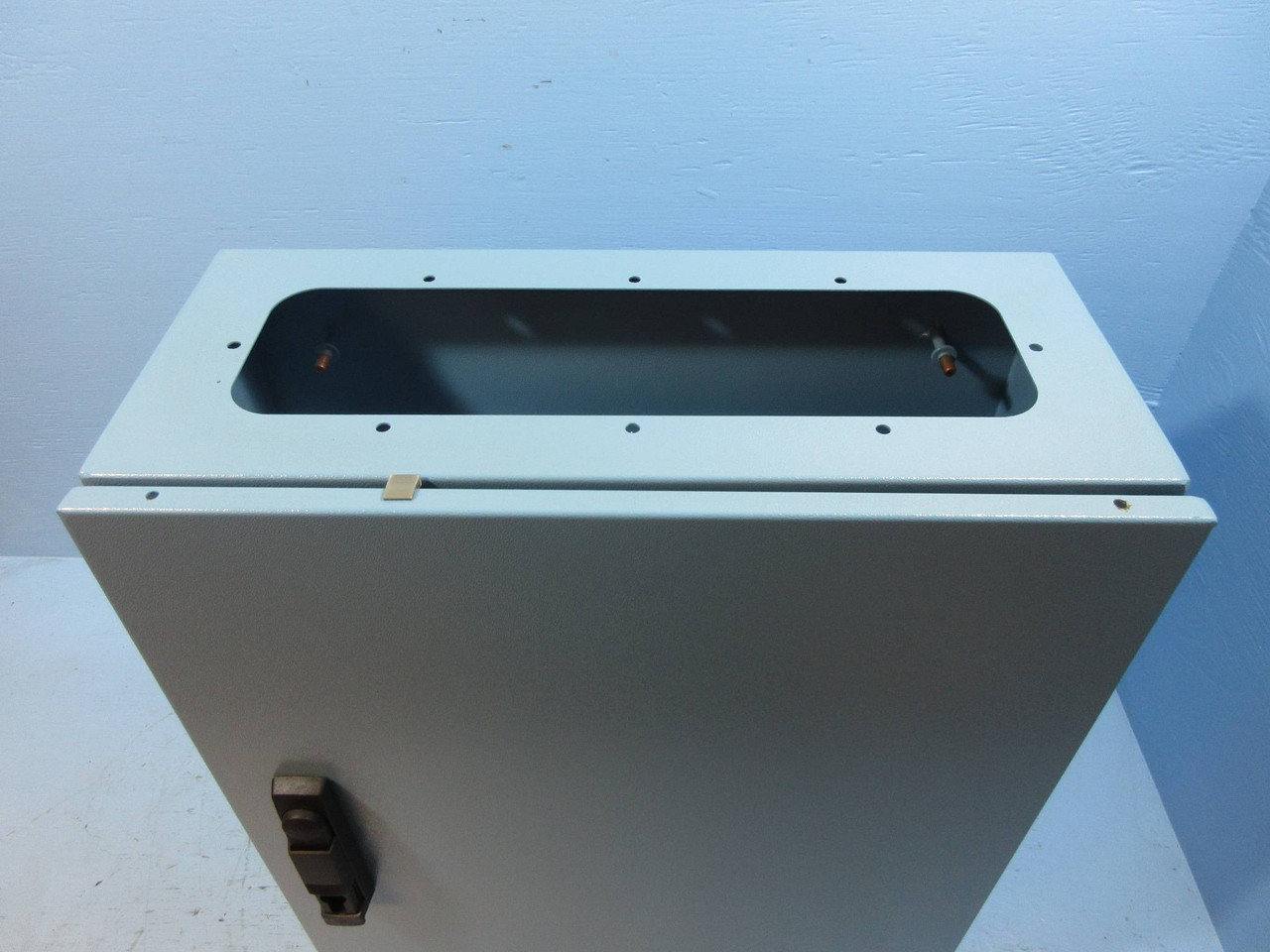 NEW Cooper B-Line 24208AL Industrial Panel 24" x 20" x 8" Enclosure Type 12 & 4 (TK2572-98)