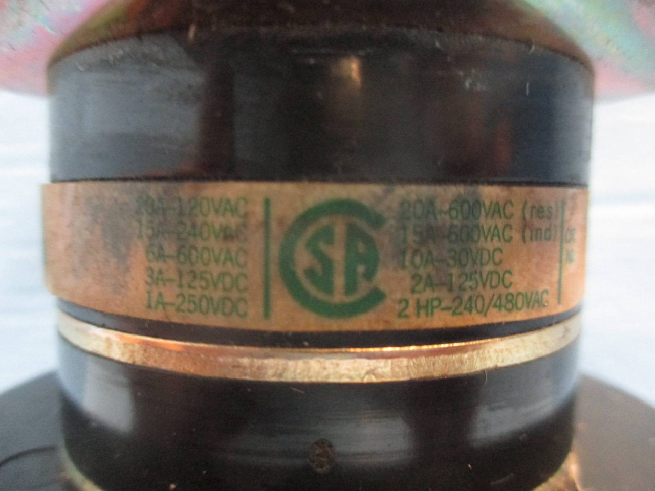 Electroswitch 74203WW 20A 600V Trip Close Rotary Switch Series 24 flaw (DW0179-1)