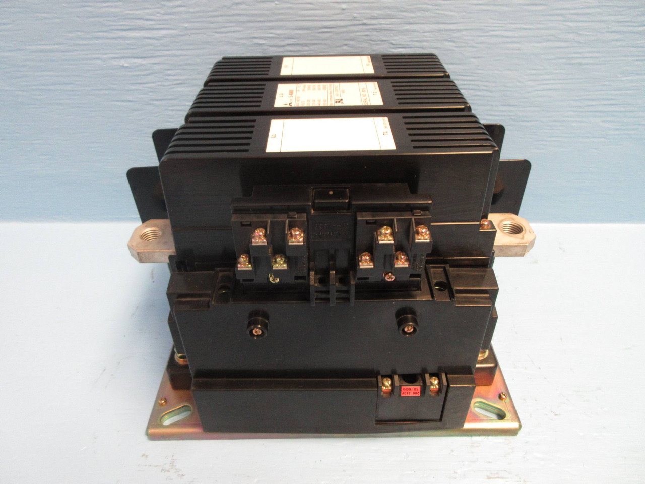 Mitsubishi S-K800 Motor Contactor 910 Amp 600V 600-HP 200-240V Coil 3PH 910A (TK2589-1)