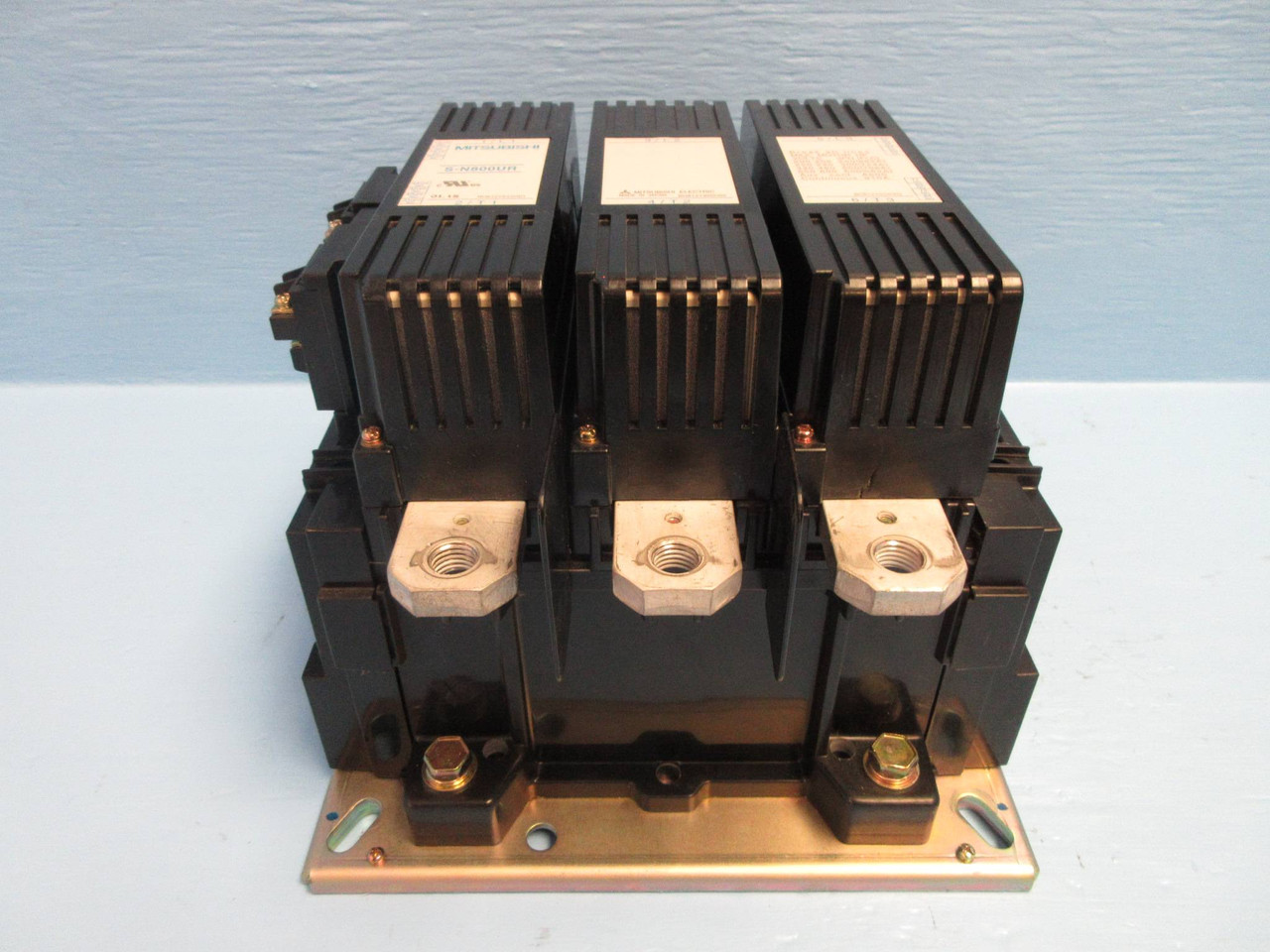Mitsubishi S-N800UR Motor Contactor 910 Amp 600V 600HP 200-240V Coil 3PH 910A (TK2587-21)