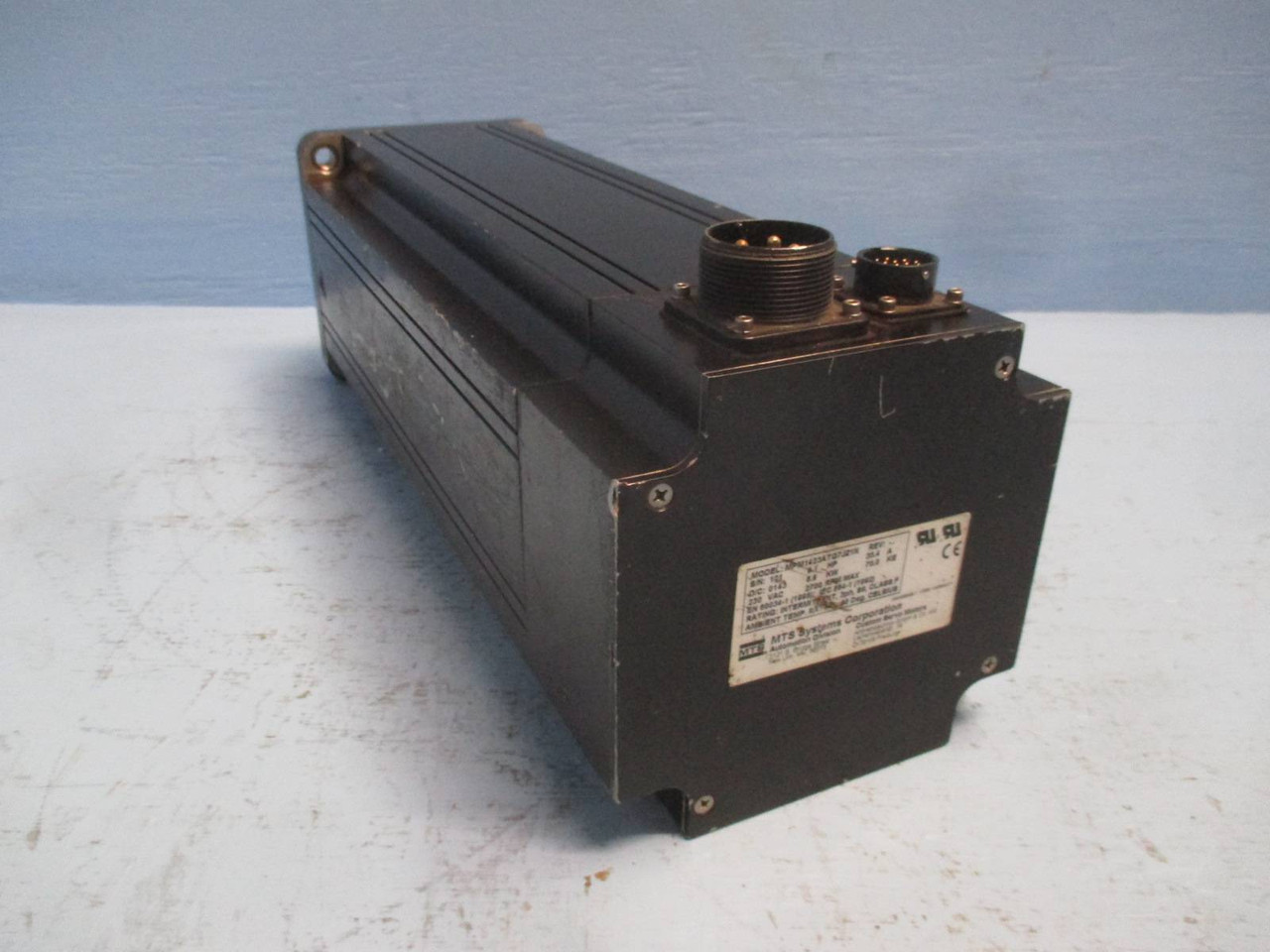 MTS MPM1423ATG7JZ1N 9.1 HP Servo Motor 2700 RPM 230V 35.4A Parker (DW0207-2)