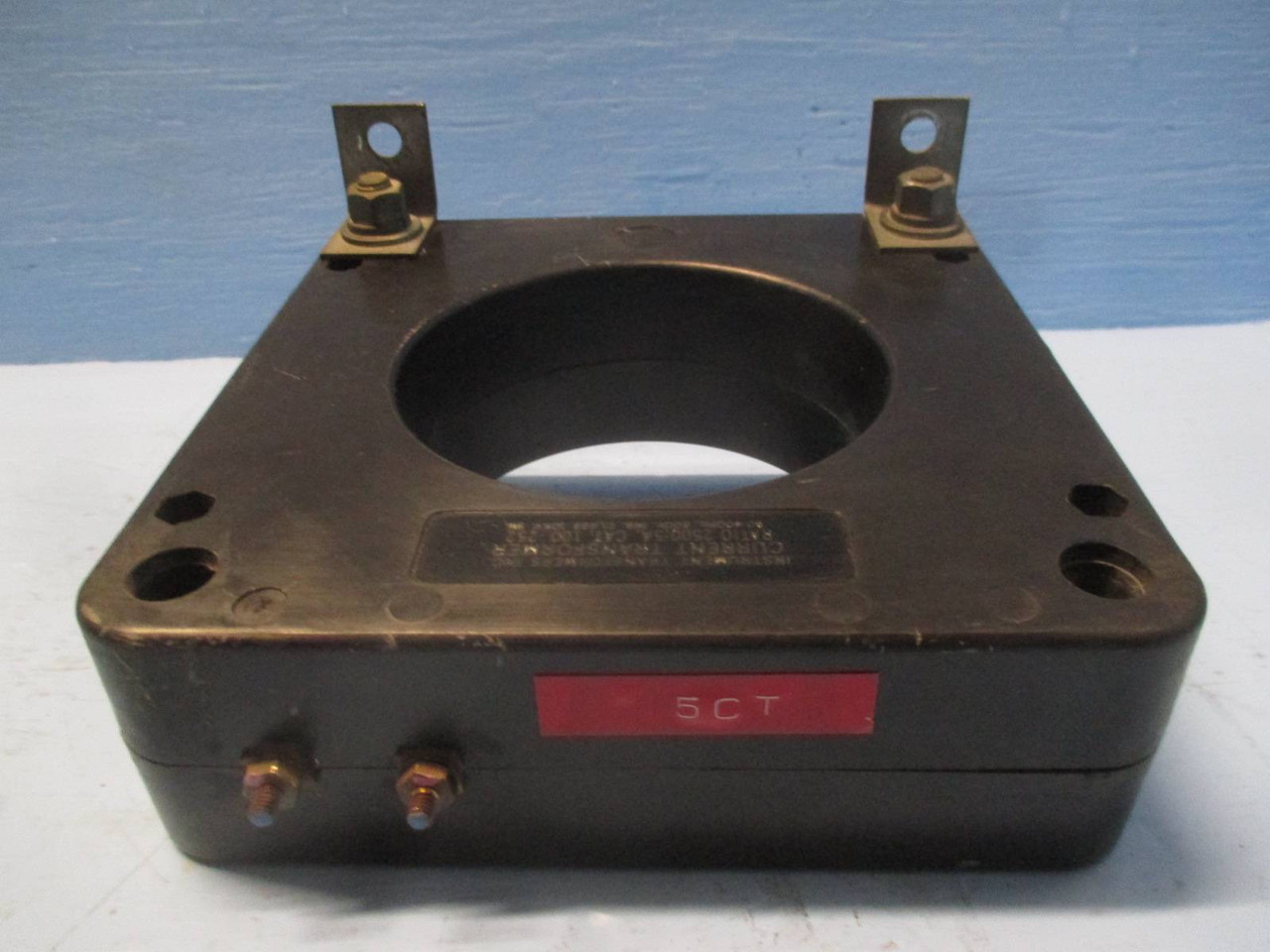 Instrument Transformers 100-252 Current Transformer Ratio 2500:5A CT (DW0224-4)
