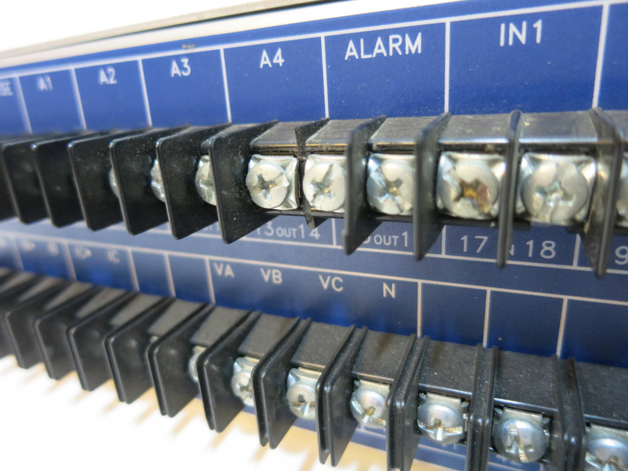 Schweitzer Engineering Laboratories SEL-251D Distribution Relay SEL251D 48 VDC (NP1694-1)