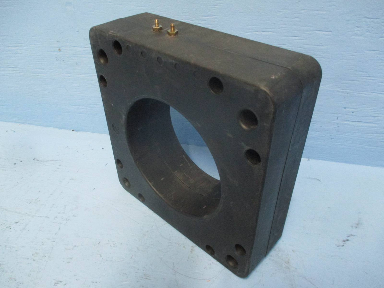 ABB 7526A83G12 Current Transformer SC0-4000 Ratio 4000:5 CT (DW0241-8)