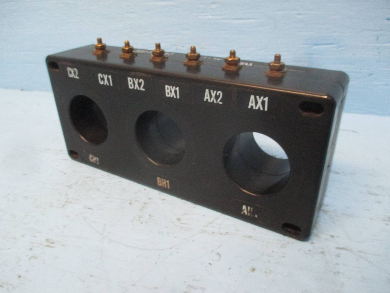 Image of Westinghouse 2092A37H05 Current Transformer Ratio 300:5A CT ITI 3P81-301