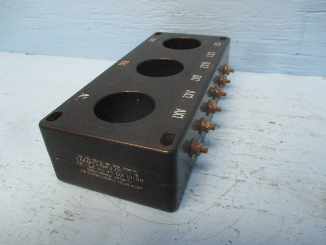Westinghouse 2092A37H05 Current Transformer Ratio 300:5A CT ITI 3P81-301 (DW0280-2)