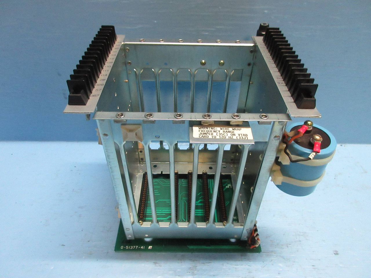 Reliance Electric 0-51377-41 PLC Backplane Board w/ 086428011A PLC Module Rack (TK2676-2)