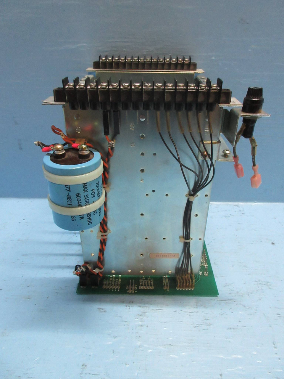 Reliance Electric 0-51377-41 PLC Backplane Board w/ 086428011A PLC Module Rack (TK2676-2)