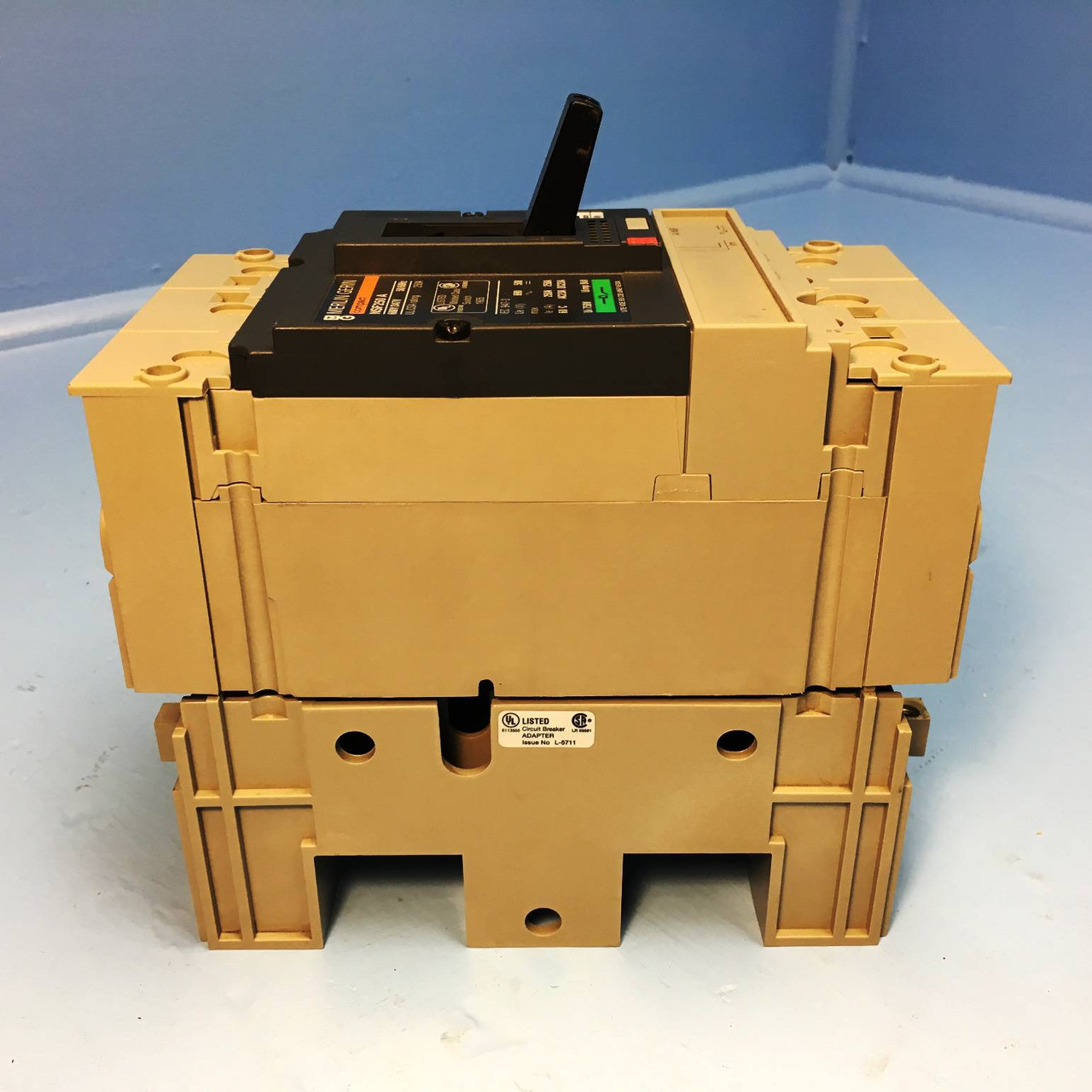 Merlin Gerin NSF250A 250A Compact Molded Case Switch w/ Adapter NSF250 A 250 Amp (EM2082-1)