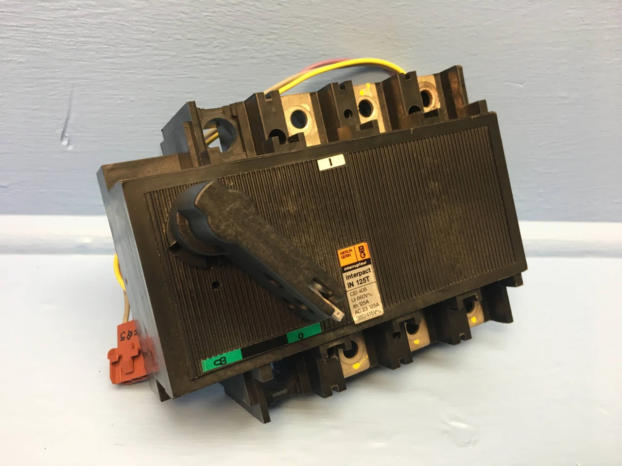 Image of Merlin Gerin IN125T 125A Interpact Circuit Breaker 380V 3 Pole IN 125T 125 Amp