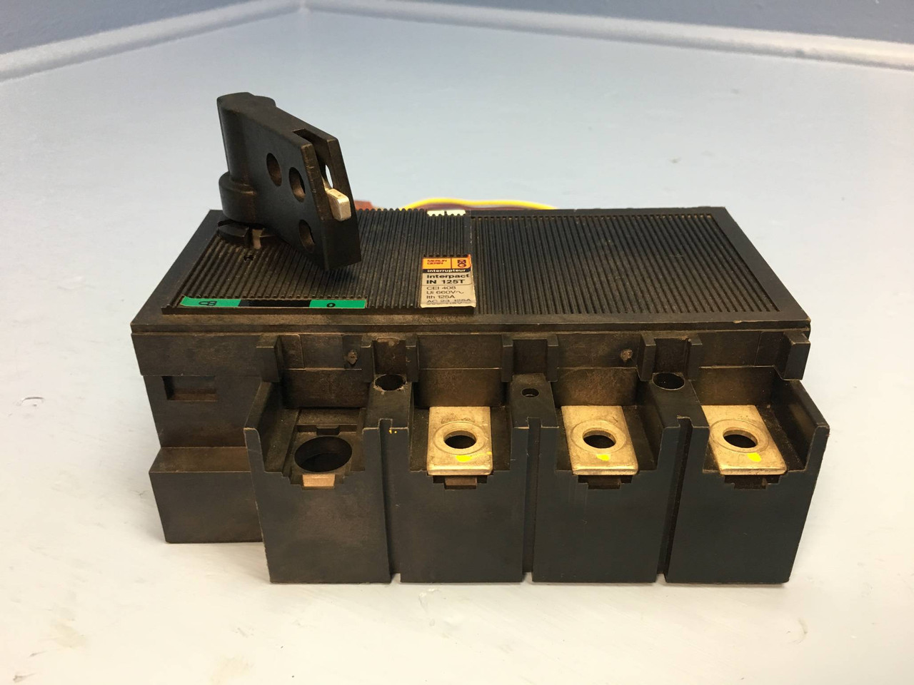 Merlin Gerin IN 125T 125A Interpact Circuit Breaker 380V 3 Pole IN125T 125 Amp (EM2095-2)
