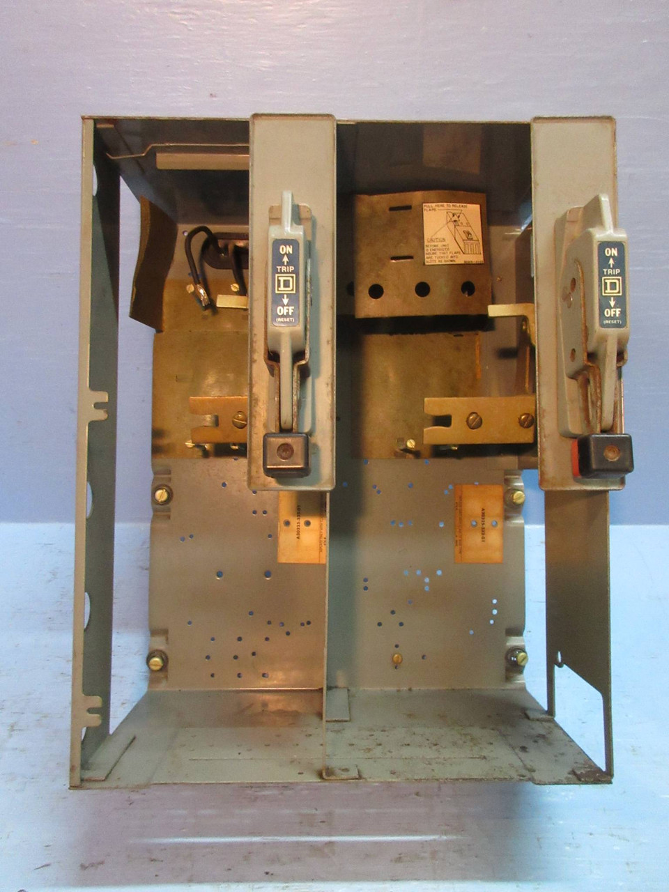 Square D Model 4 Dual 30 Amp Breaker Feeder MCC Bucket MCCB 18" Twin 30A Mod 4 (TK2787-40)