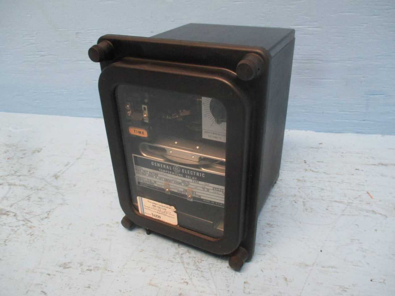 General Electric 12IRT51C1A Temperature Relay Type IRT GE 12 IRT 51C1A 120V (DW0360-2)