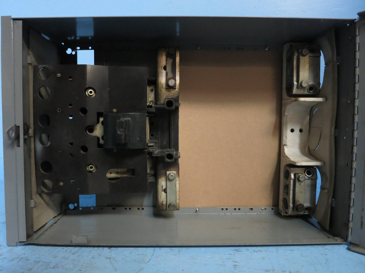 Westinghouse FDP266 600A 600V 2P Fusible Panelboard Switch Unit 2-Pole SM 366 (PM2663-29)