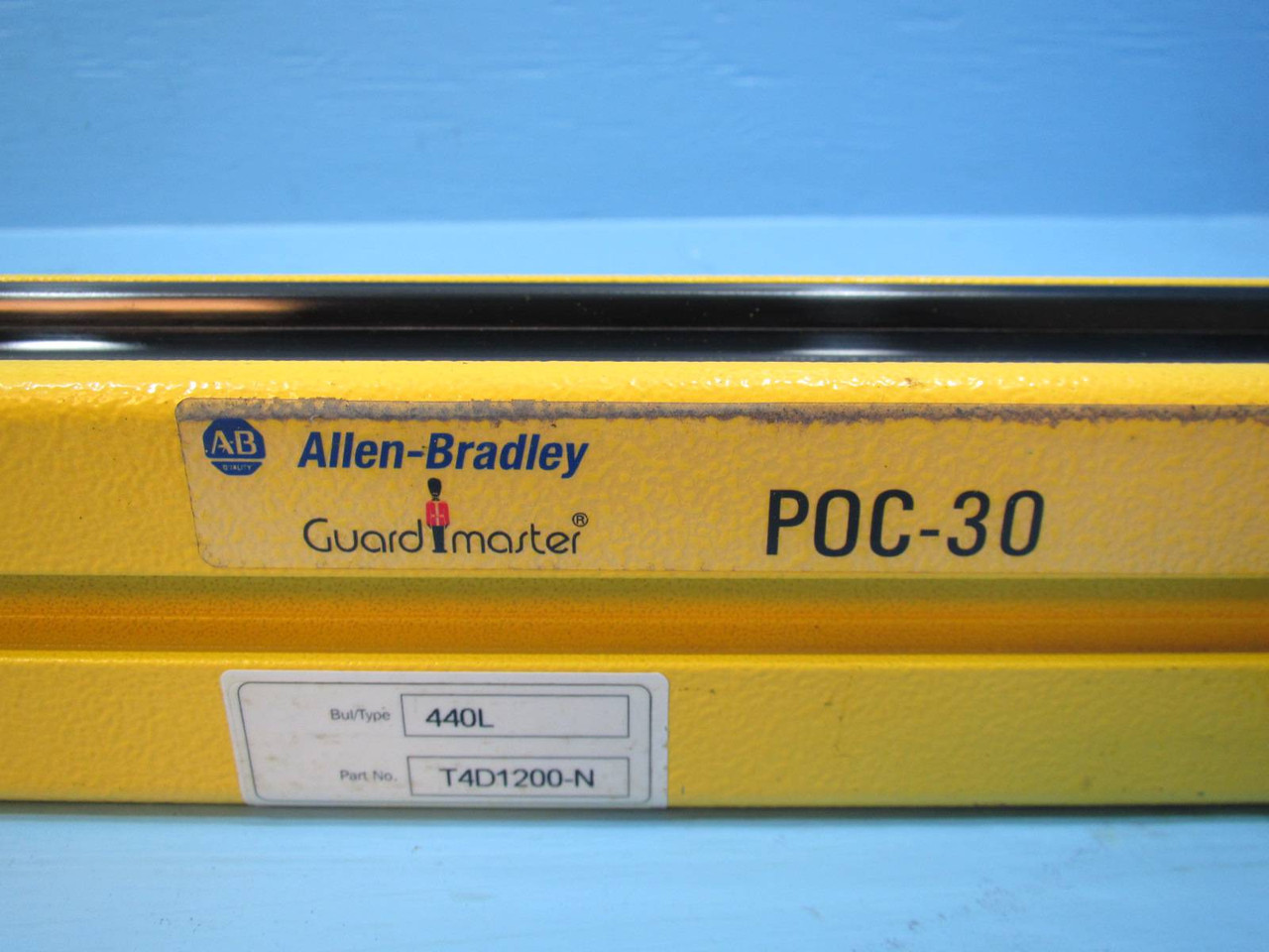 Allen Bradley GuardMaster 440L-T4D1200 Safety Light Curtain 1200 mm 440LT4D1200 (NP1753-7)
