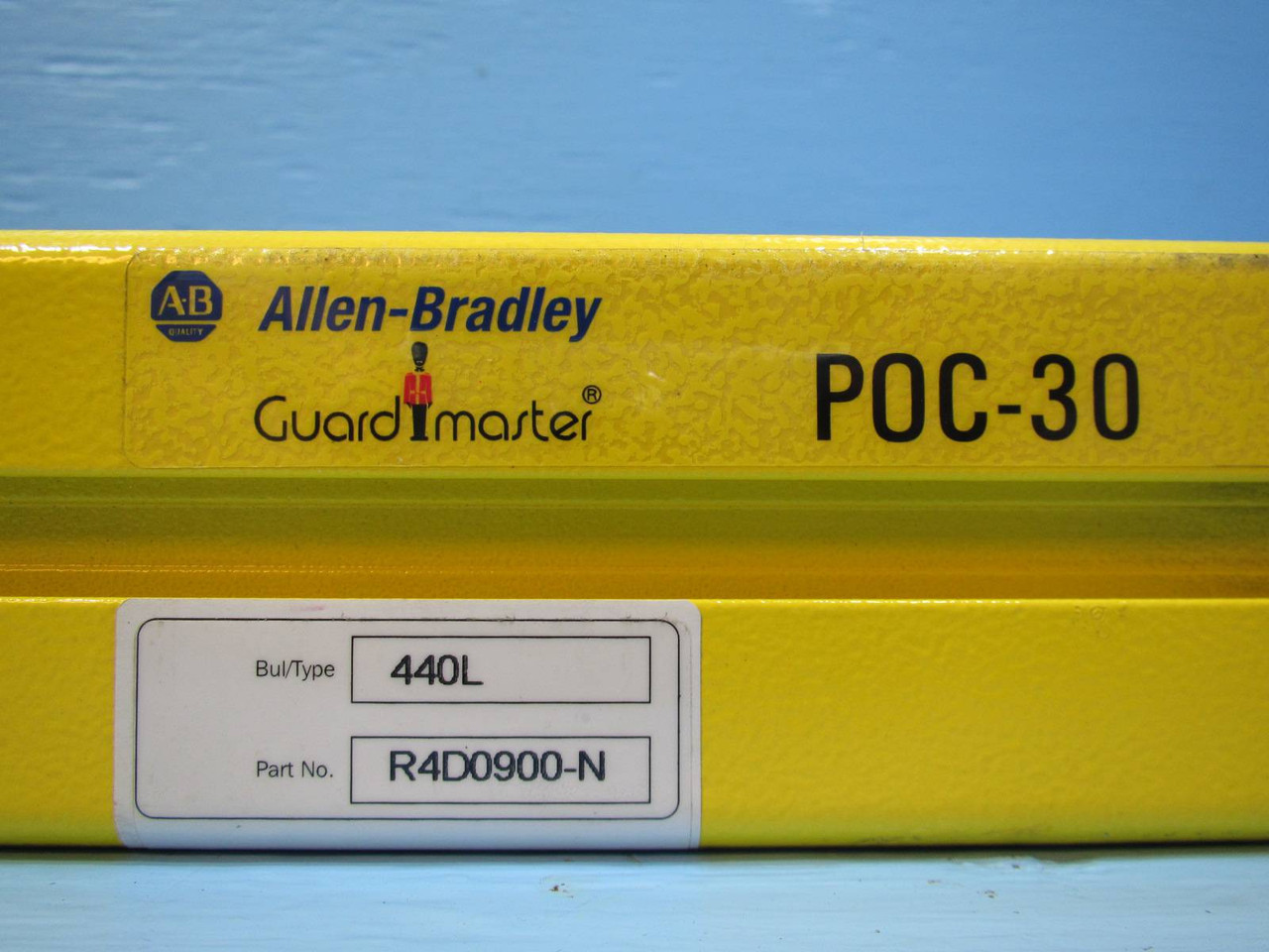 Allen Bradley GuardMaster 440L-R4D0900-N Safety Light Curtain 900 mm 440LR4D0900 (NP1750-1)