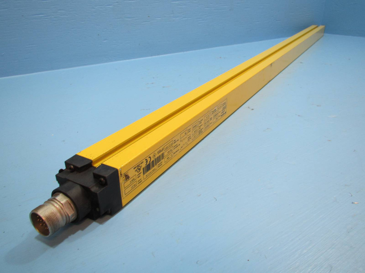 Allen Bradley GuardMaster 442L-RA41230DBCD_A Light Curtain 1200 mm  442LRA41230 (NP1760-22)